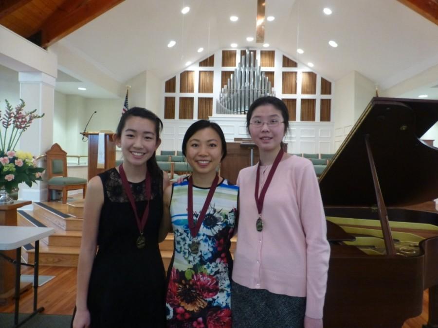 (L to R) Jenny Yao, Selina Pi, and Whitney Su